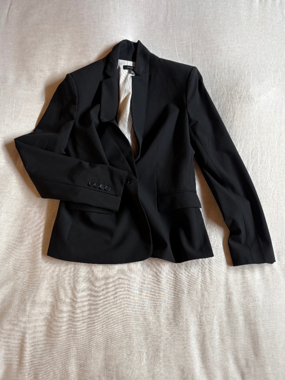 Last Chance! Classic Black Ann Taylor Blazer